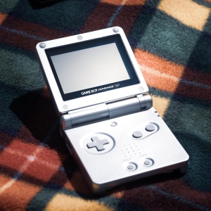 Nintendo Game Boy Advance SP